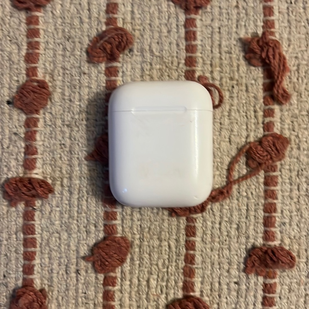 airpods second gen case